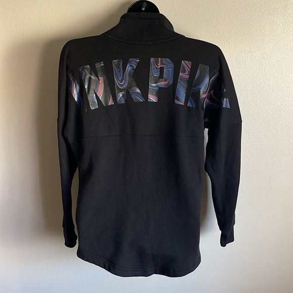 VS Pink Sweatshirt - Picture 4 of 6